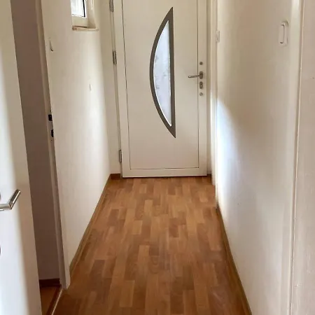 Ruhige Freistehender Mit Parkplatz * 벡쿰